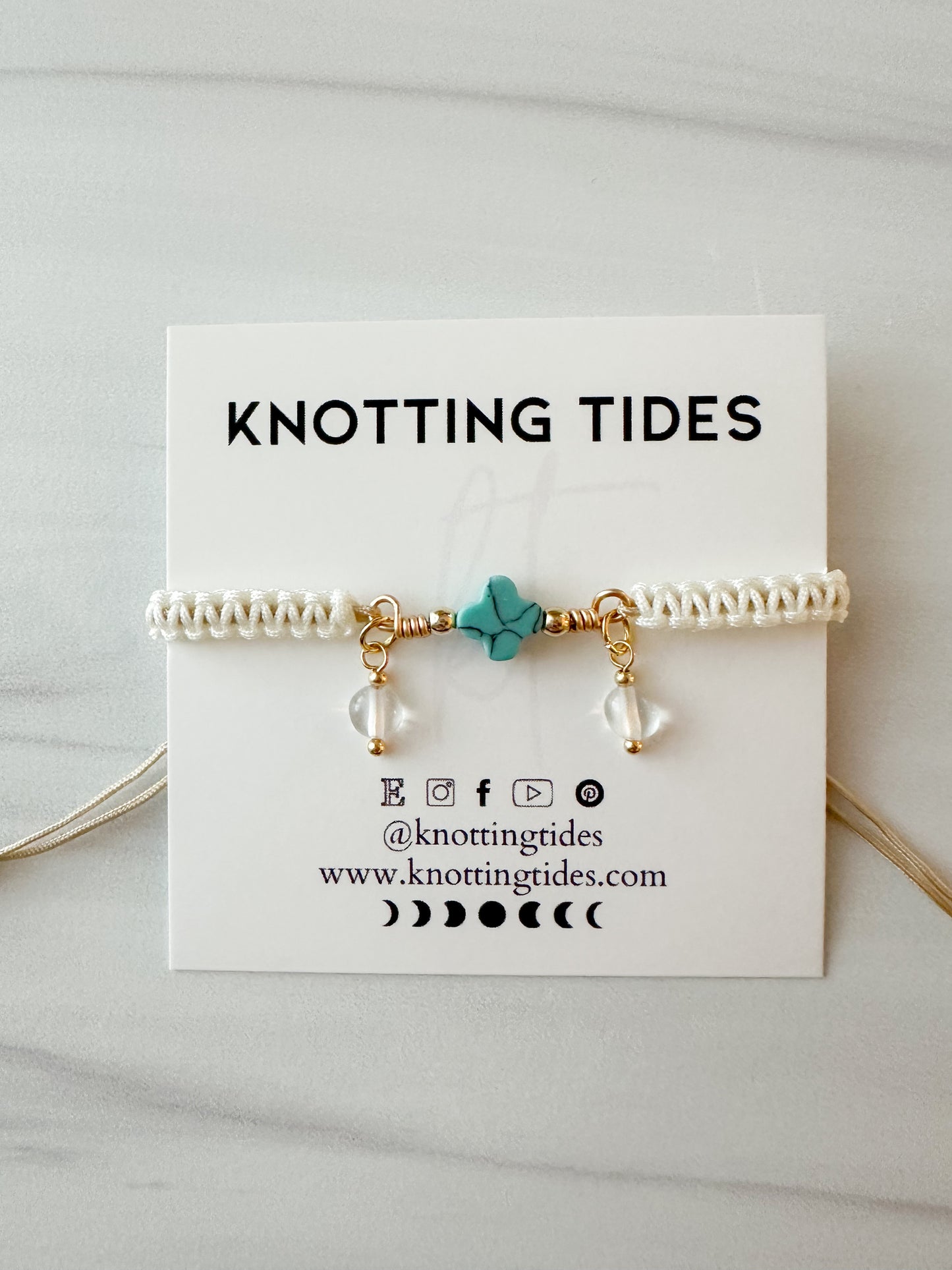 Ocean Bloom Macramé Bracelet