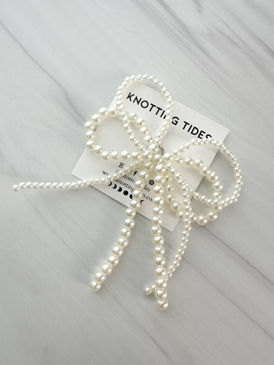Pearl Loop Bow Charm