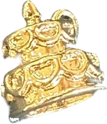 Gold two-tier cake charm with candle